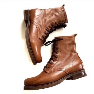 Frye Veronica Combat Boots Whisky.